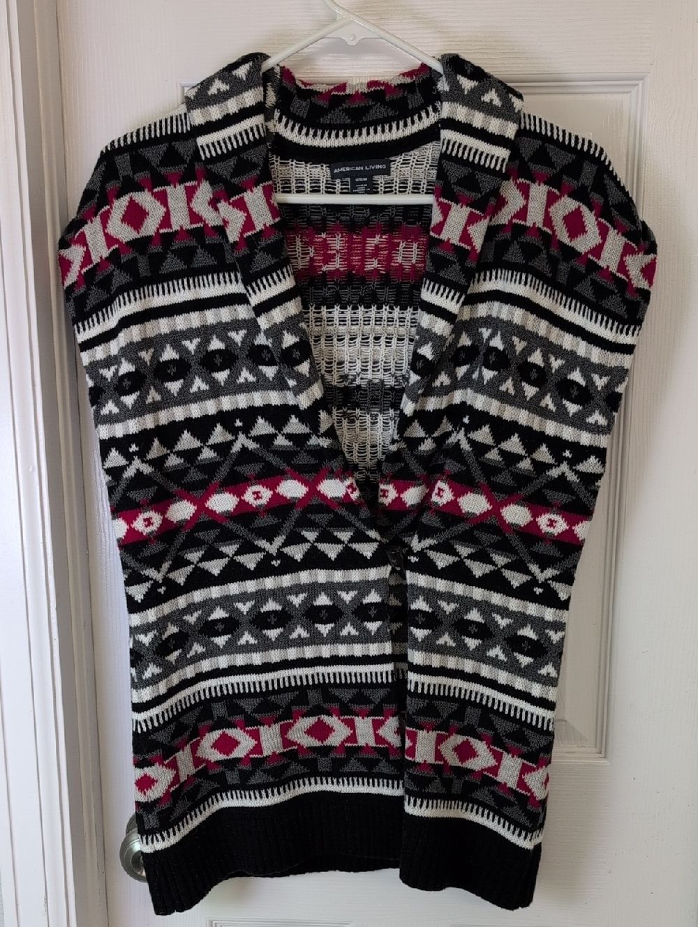 American Living Black, Gray & Red Aztec Sleeveless Cardigan